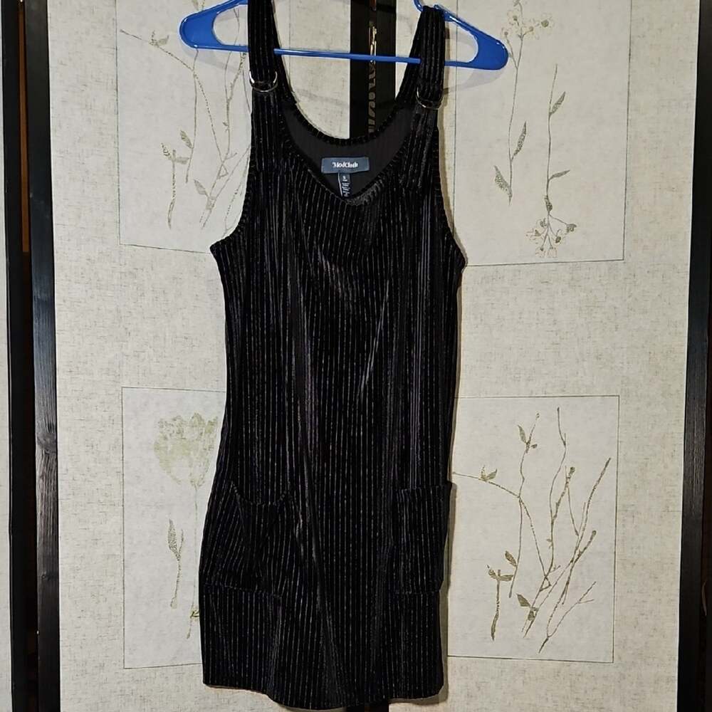 Modcloth Black Mini Sheath Dress with Scoop Neck and Sleeveless Design